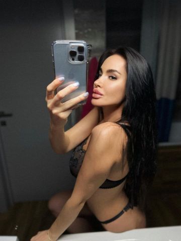 Проститутка Алиана
